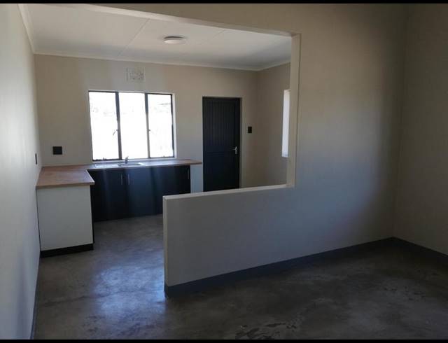 BUSINESS PROPERTY TO RENT IN NORTHMEAD